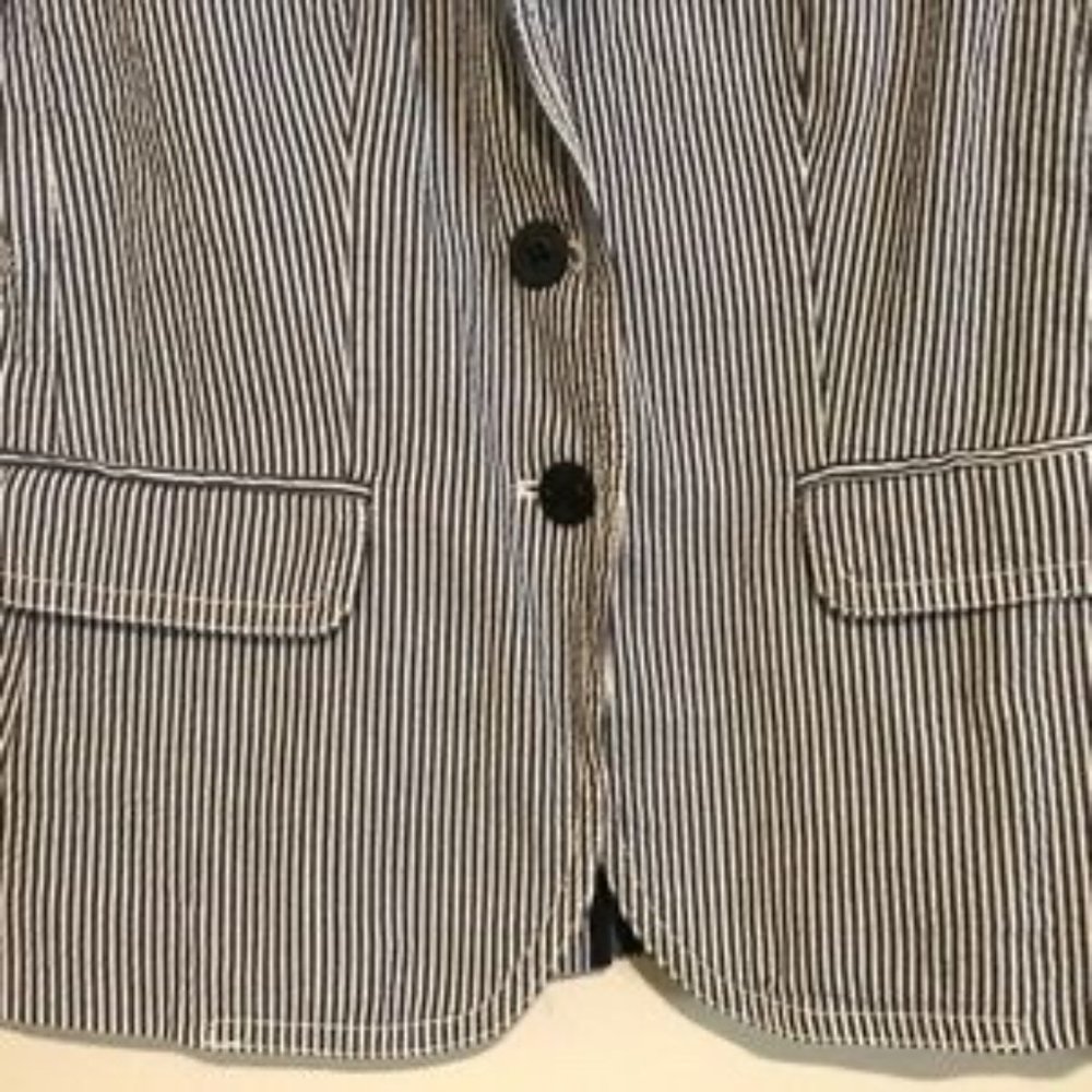 J. Crew Schoolboy Seersucker Blazer - Picture 5 of 6